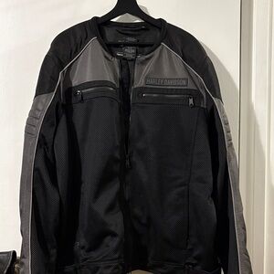 Harley-Davidson Men's Black and Gray Performance Jacket